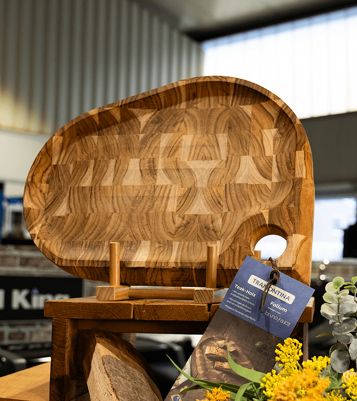 Strinholzbrett auf Holzbrett